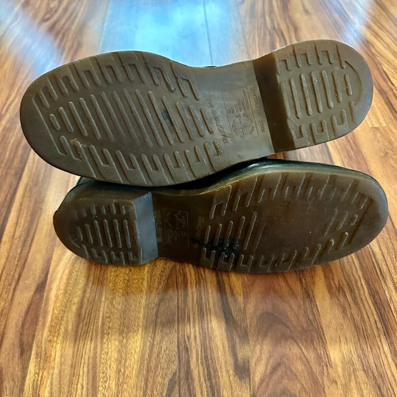 Dr. Martins Original boots Made in England 9m - Picture 5 of 8